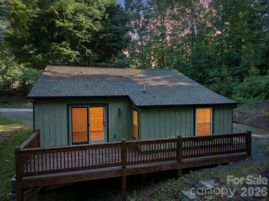 2448 Alfred Hartley Road Lenoir NC 28645