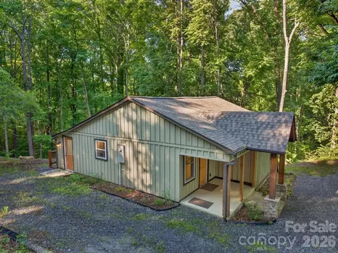 2448 Alfred Hartley Road Lenoir NC 28645