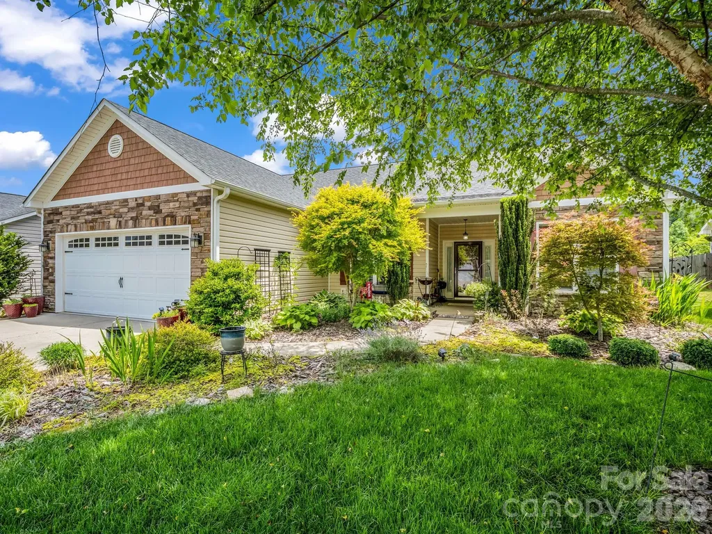 74 Foxtail Court Hendersonville NC 28792