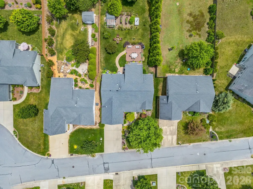 74 Foxtail Court Hendersonville NC 28792