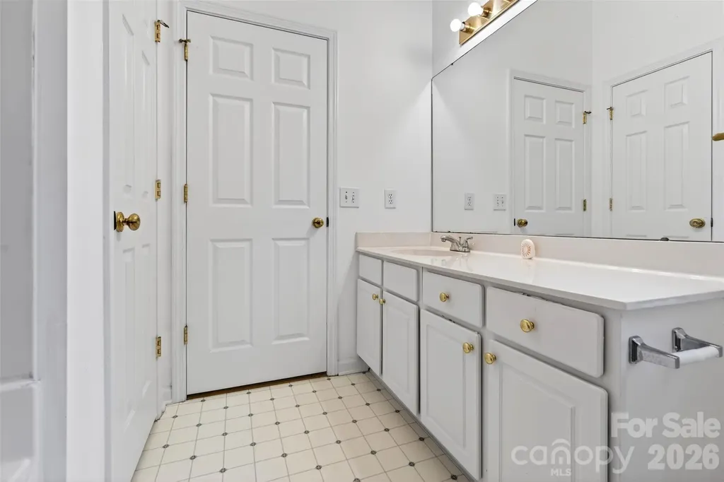 2539 Thornfield Road Charlotte NC 28273