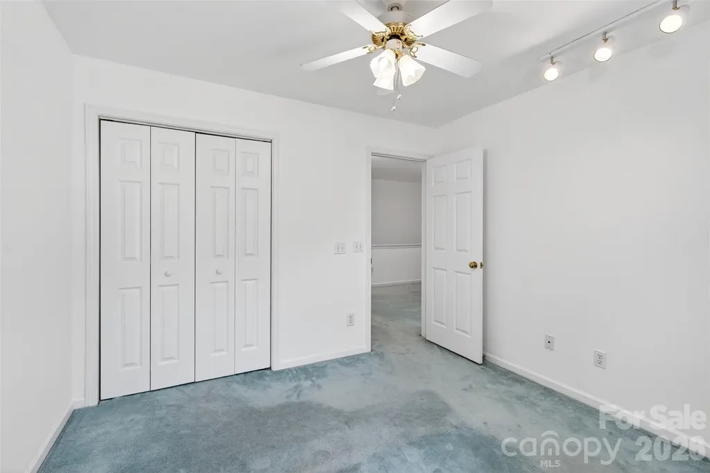 2539 Thornfield Road Charlotte NC 28273