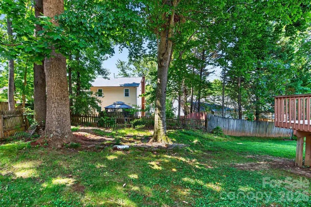 2539 Thornfield Road Charlotte NC 28273