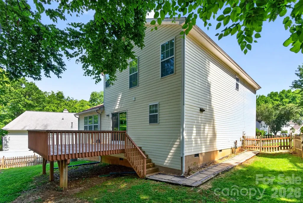 2539 Thornfield Road Charlotte NC 28273