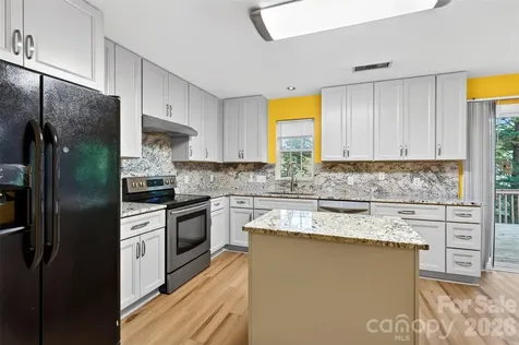 2539 Thornfield Road Charlotte NC 28273