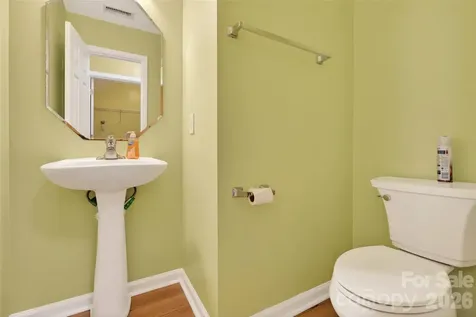 2539 Thornfield Road Charlotte NC 28273