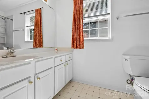 2539 Thornfield Road Charlotte NC 28273