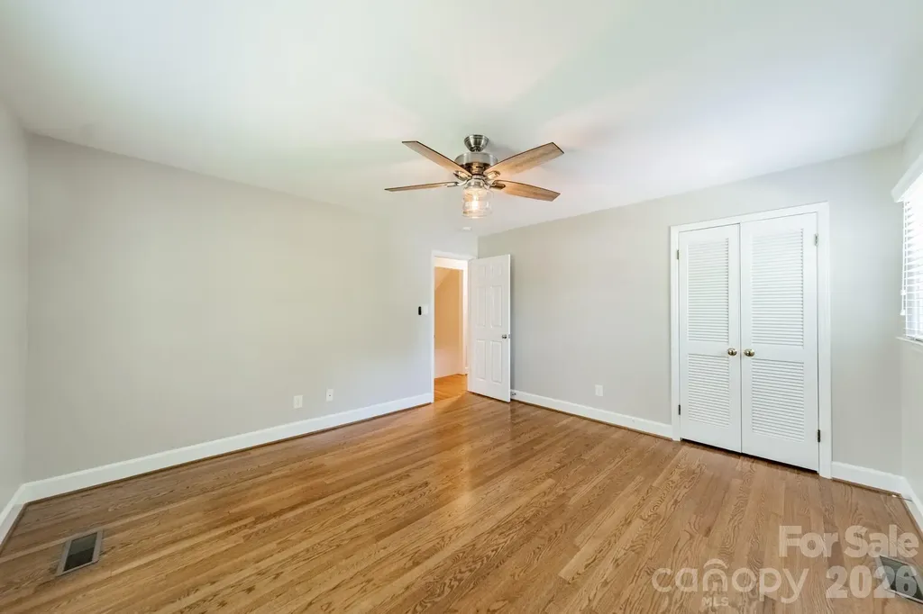7101 Sherbourne Drive Charlotte NC 28210