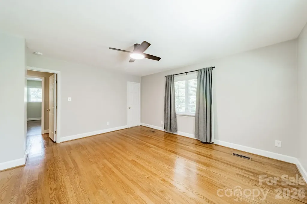 7101 Sherbourne Drive Charlotte NC 28210