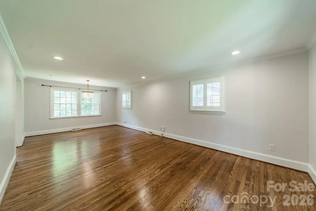 7101 Sherbourne Drive Charlotte NC 28210