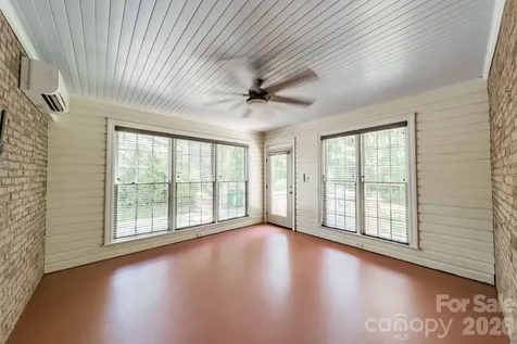 7101 Sherbourne Drive Charlotte NC 28210