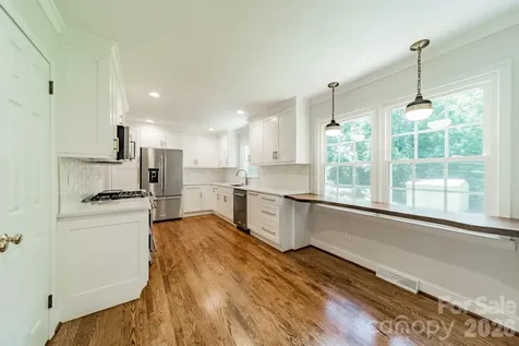 7101 Sherbourne Drive Charlotte NC 28210