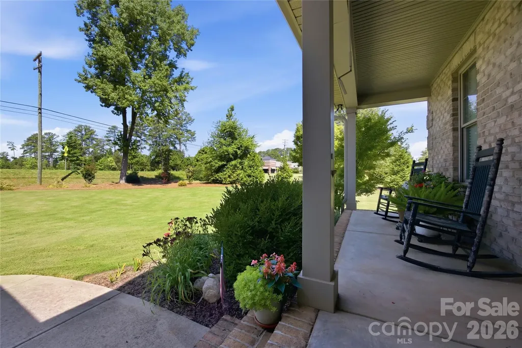 1005 S Point Road Belmont NC 28012