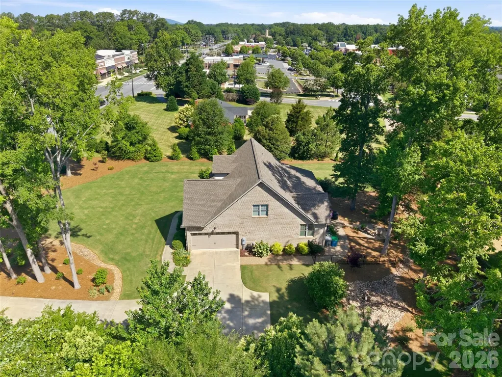 1005 S Point Road Belmont NC 28012