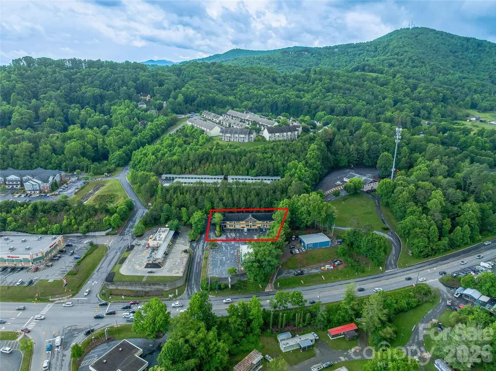 9 Fallen Spruce Drive Asheville NC 28806