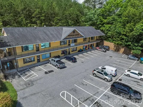 9 Fallen Spruce Drive Asheville NC 28806