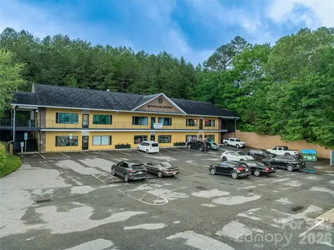 9 Fallen Spruce Drive Asheville NC 28806