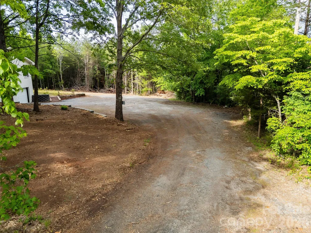 1335 Little Mountain Road Columbus NC 28722