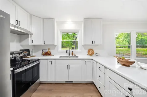1335 Little Mountain Road Columbus NC 28722