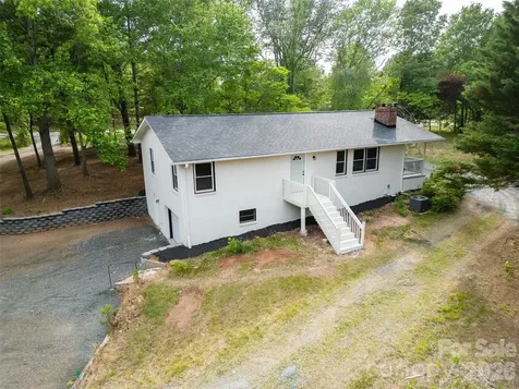 1335 Little Mountain Road Columbus NC 28722