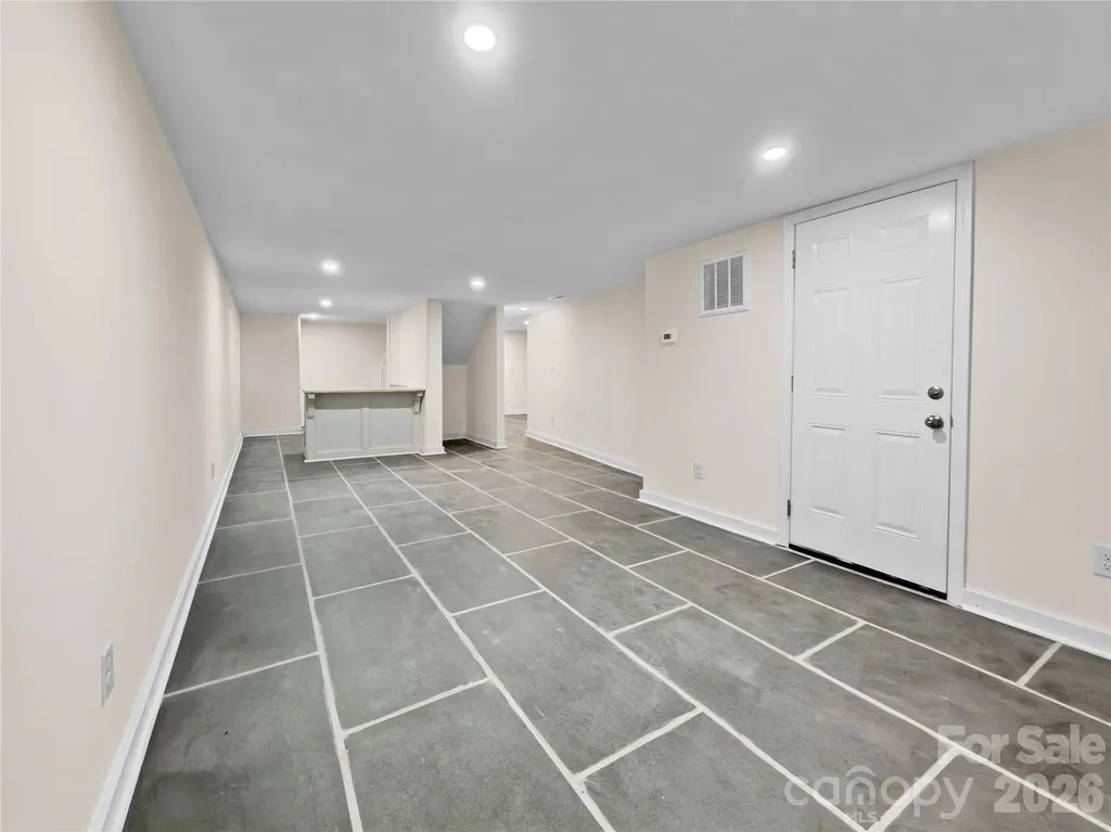 218 Palmer Street NW Lenoir NC 28645