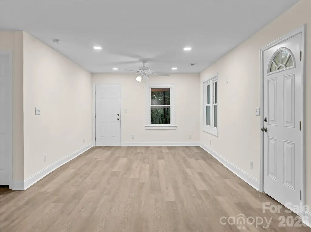 218 Palmer Street NW Lenoir NC 28645