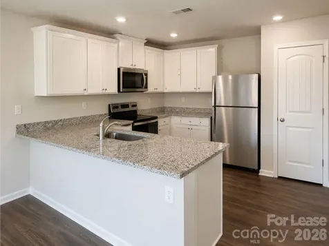 5044 Wolfridge Avenue Charlotte NC 28214