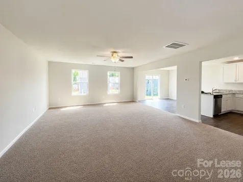 5044 Wolfridge Avenue Charlotte NC 28214