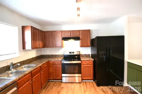 843 Plaza Walk Drive Charlotte NC 28215