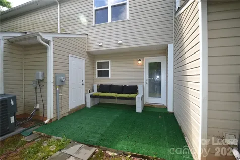 843 Plaza Walk Drive Charlotte NC 28215