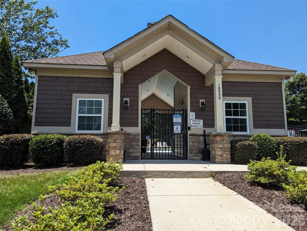 18448 West Catawba Avenue Cornelius NC 28031