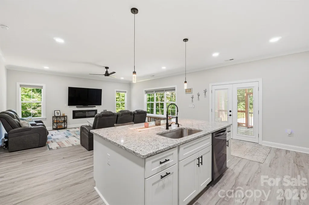 413 Lakewood Drive Lexington NC 27292