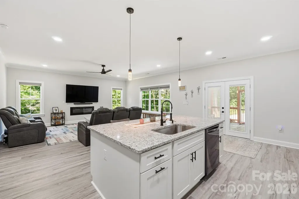 413 Lakewood Drive Lexington NC 27292