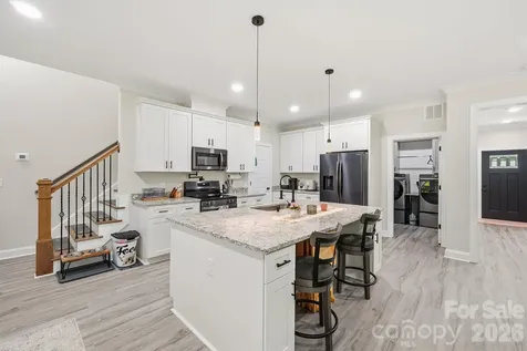 413 Lakewood Drive Lexington NC 27292