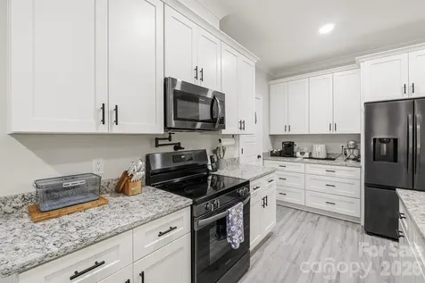 413 Lakewood Drive Lexington NC 27292