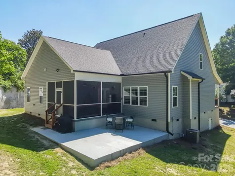 413 Lakewood Drive Lexington NC 27292