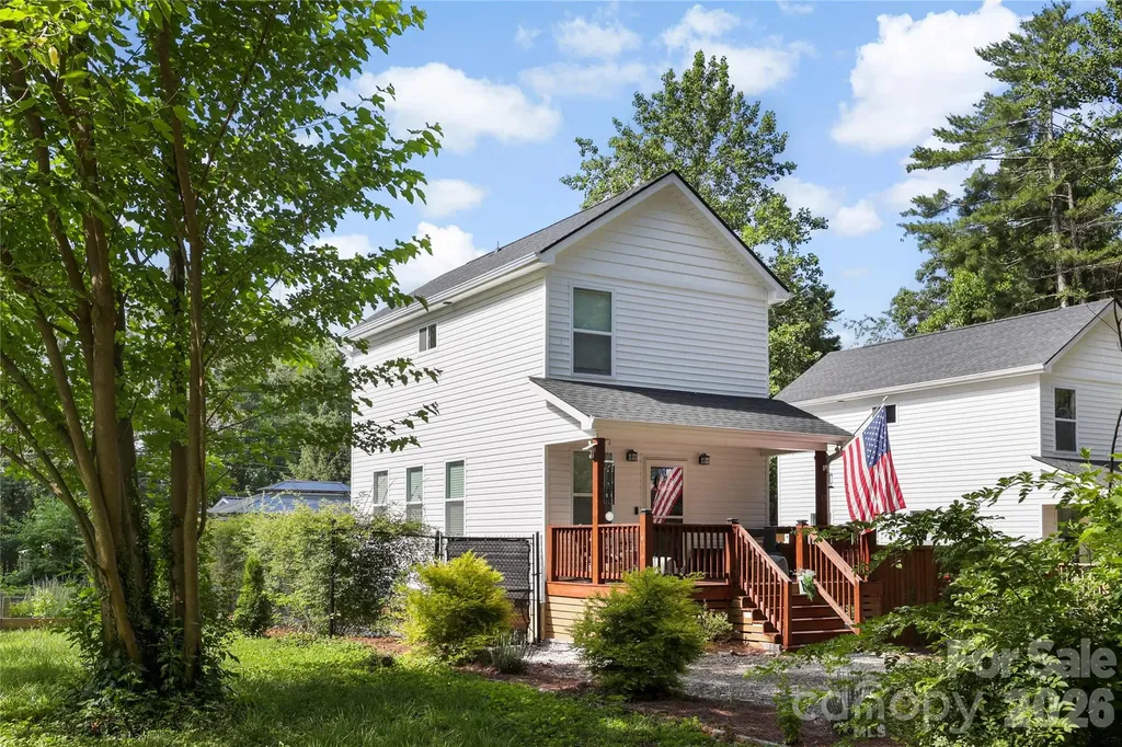 Arden NC, 13 Trade Street