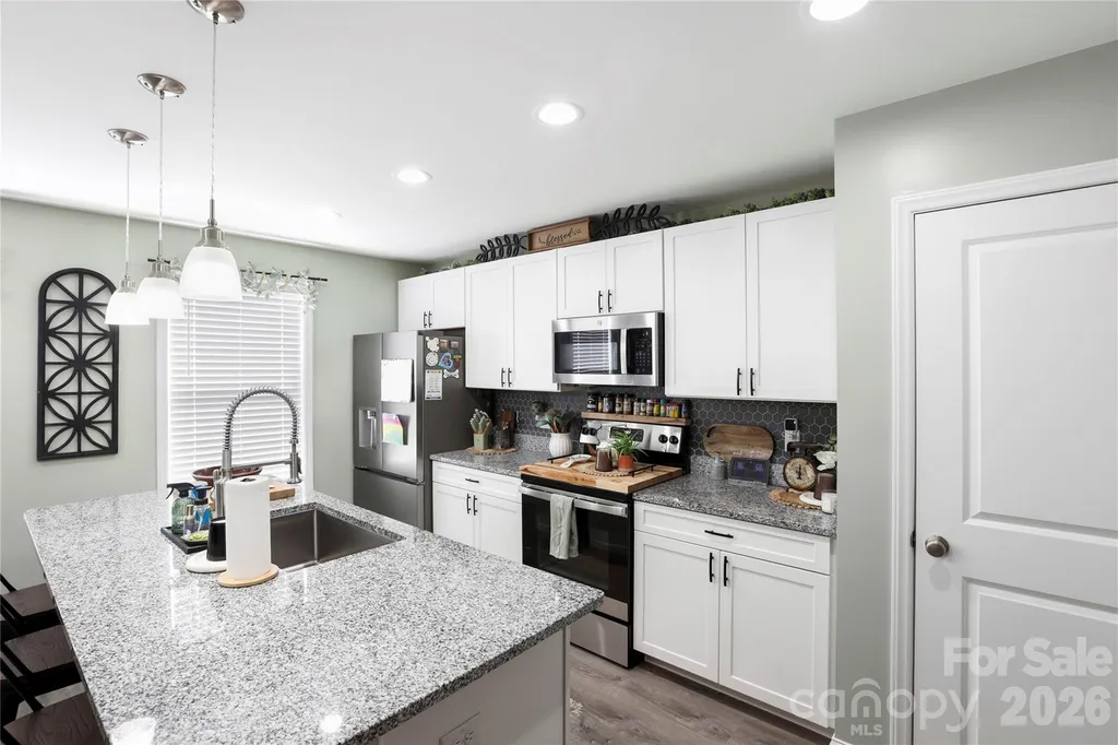 13 Trade Street Arden NC 28704