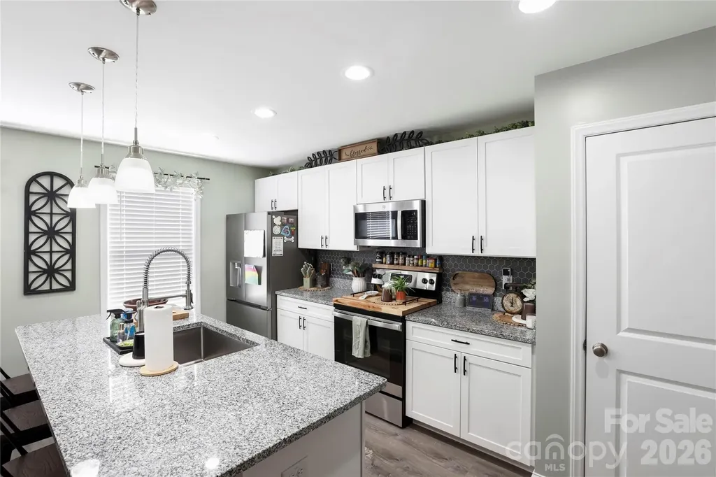 13 Trade Street Arden NC 28704