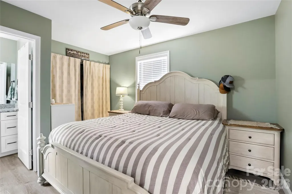 13 Trade Street Arden NC 28704