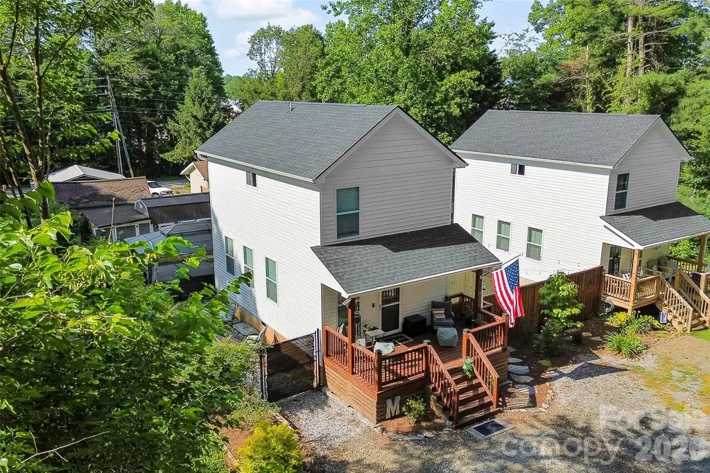 13 Trade Street Arden NC 28704