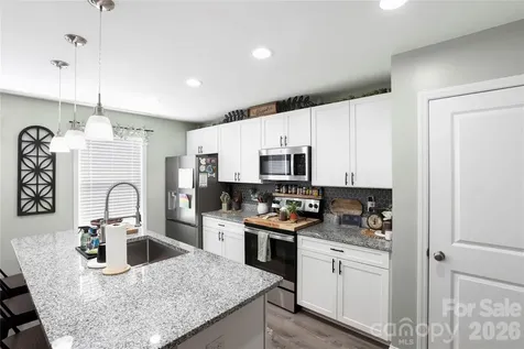13 Trade Street Arden NC 28704