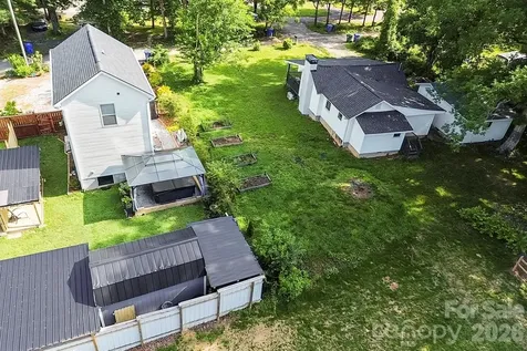 13 Trade Street Arden NC 28704