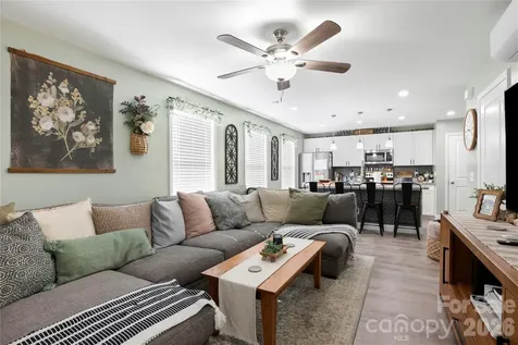 13 Trade Street Arden NC 28704
