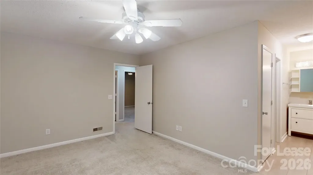 3280 Heathstead Place Charlotte NC 28210