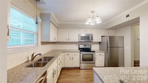 3280 Heathstead Place Charlotte NC 28210