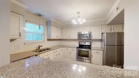 3280 Heathstead Place Charlotte NC 28210