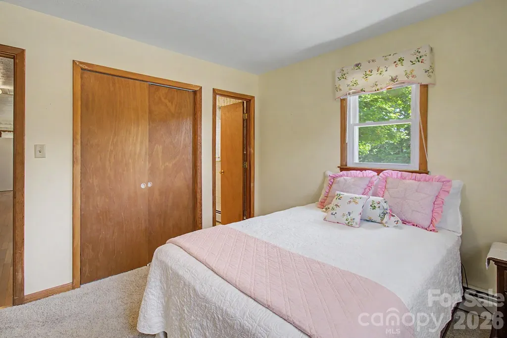 788 Alexander Road Alexander NC 28701