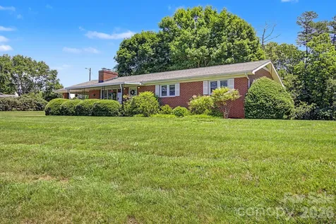 788 Alexander Road Alexander NC 28701