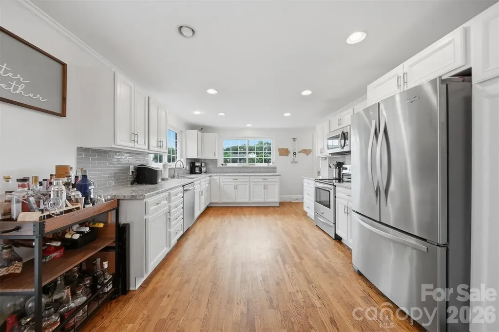 3526 16th Street NE Hickory NC 28601